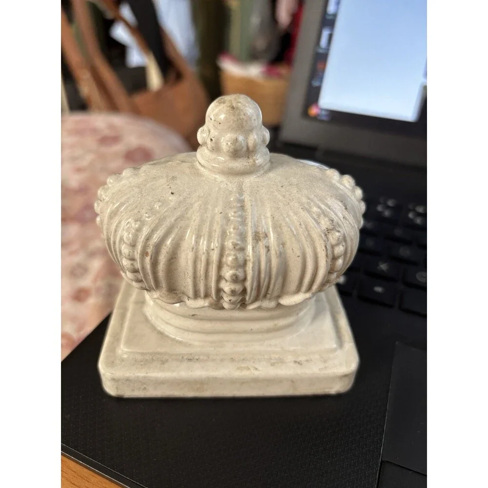 Vintage Style Ornate Crown Finial Decorative Topper Distressed Cream Royal Decor